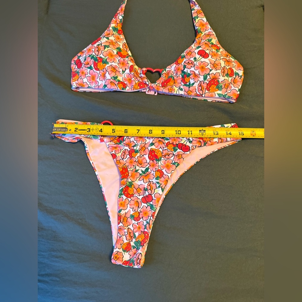 🌺 Blackbough Swim Berry Cherry Thea Bikini Set | Size M - Picture 5 of 12